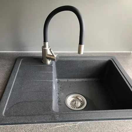 Appartement Beautiful New Central 3 Bedroom For 6 Guests Düsseldorf