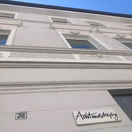 Beautiful New Central 3 Bedroom For 6 Guests Appartement Düsseldorf